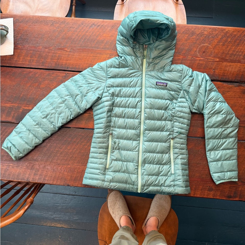 Patagonia women's down sweater hoody Mint Jacket XS